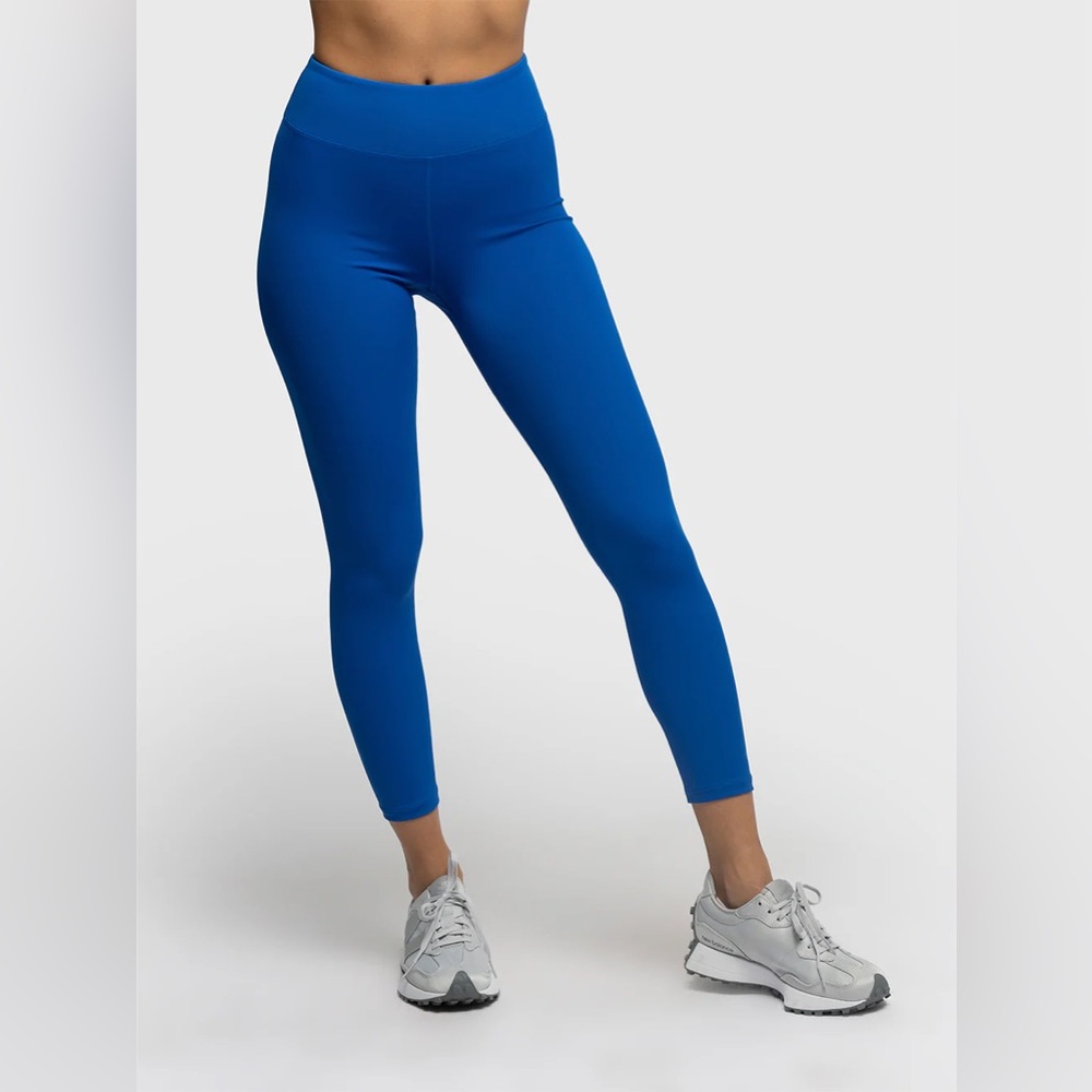 Barry’s Cobalt Leggings